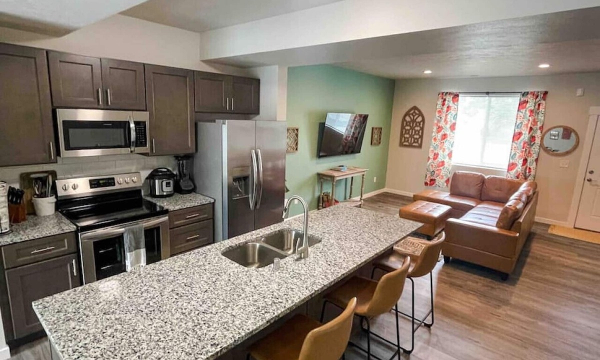 Spokane Villa | Central 3/2, garage, private yard, walk to arena, EV charger