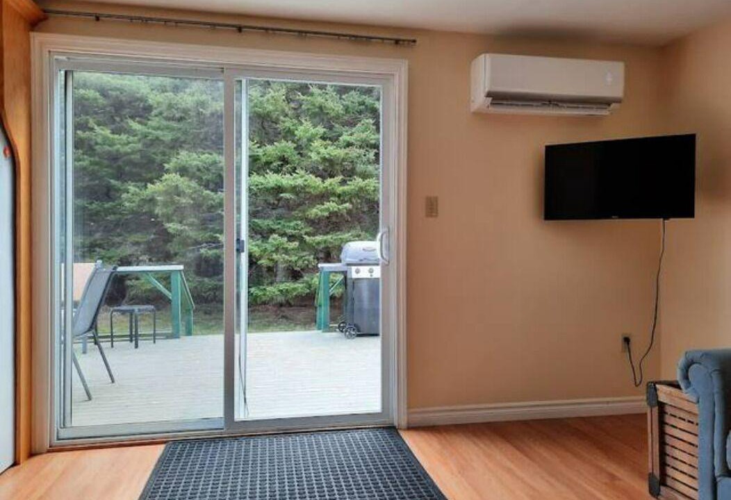 West Covehead Cottage | Centrally located cottage on Covehead Bay