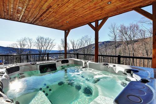 Stoneham Ski Chalet | Chalet 22