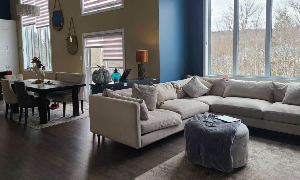 Cantley Ski Chalet | Chalet by Ski Hill and Golf Course