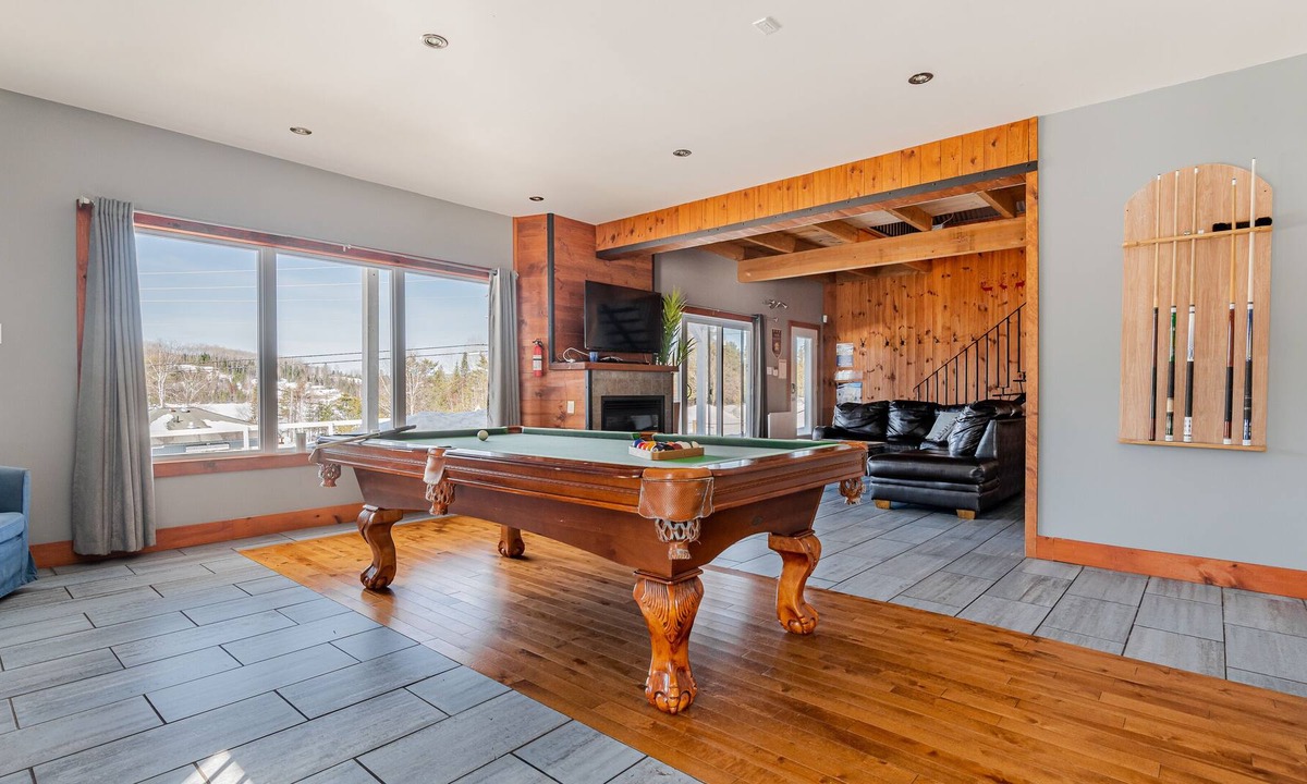 Saint-Michel-des-Saints Cabin | Chalet Bleu Lac Taureau and spa