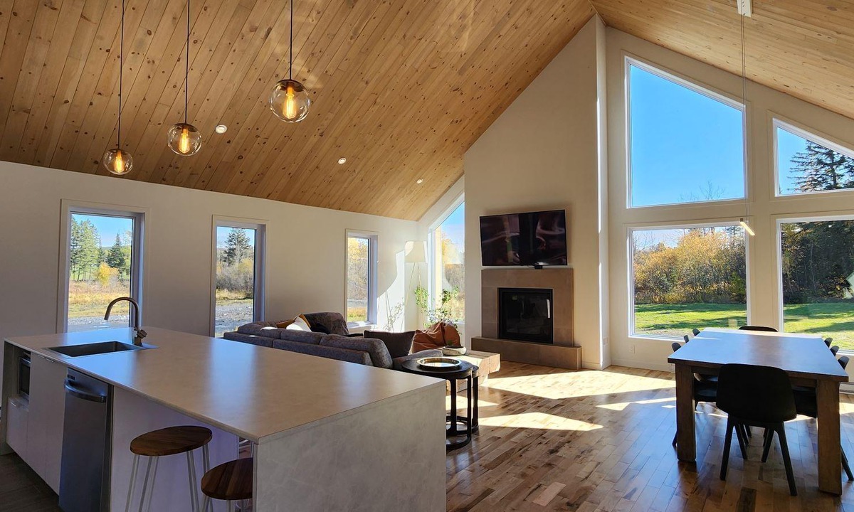 Lac-Etchemin House | Chalet le Harfang - nature et spa en plein coeur du golf