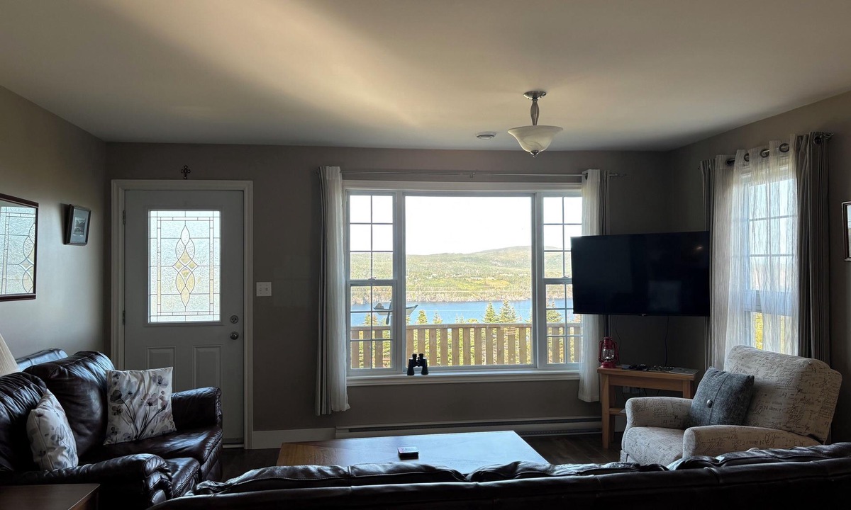Ferryland House | Charming 2-bedroom house with WiFi, AC in welcoming Ferryland