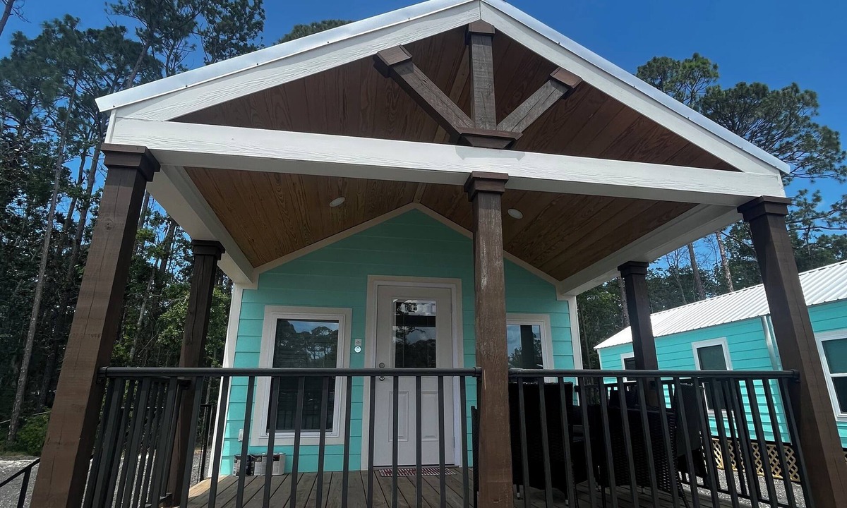 Steinhatchee House | Charming 2-bedroom PET FRIENDLY cabin in Steinhatchee