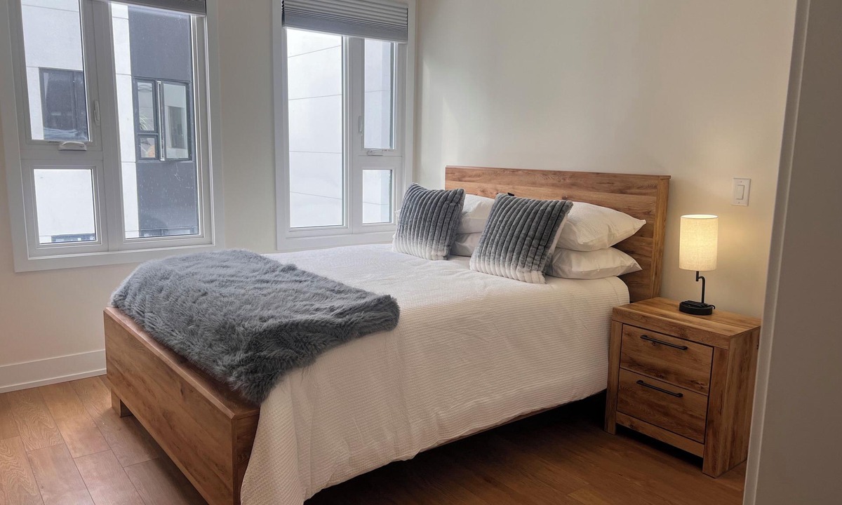 Ramara House | Charming 3-bedroom townhome with WiFi, AC in Orillia