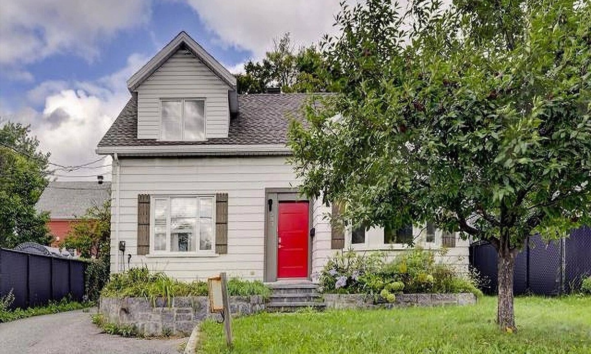 Quartier 4-5 Cottage | Charming 4-bedroom cottage with AC in beautiful Québec