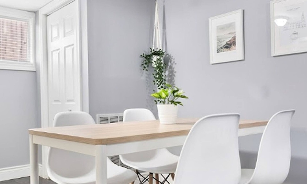 East Windsor Apartment | Charming 4BR Escape | On-Site Parking | Private Garden