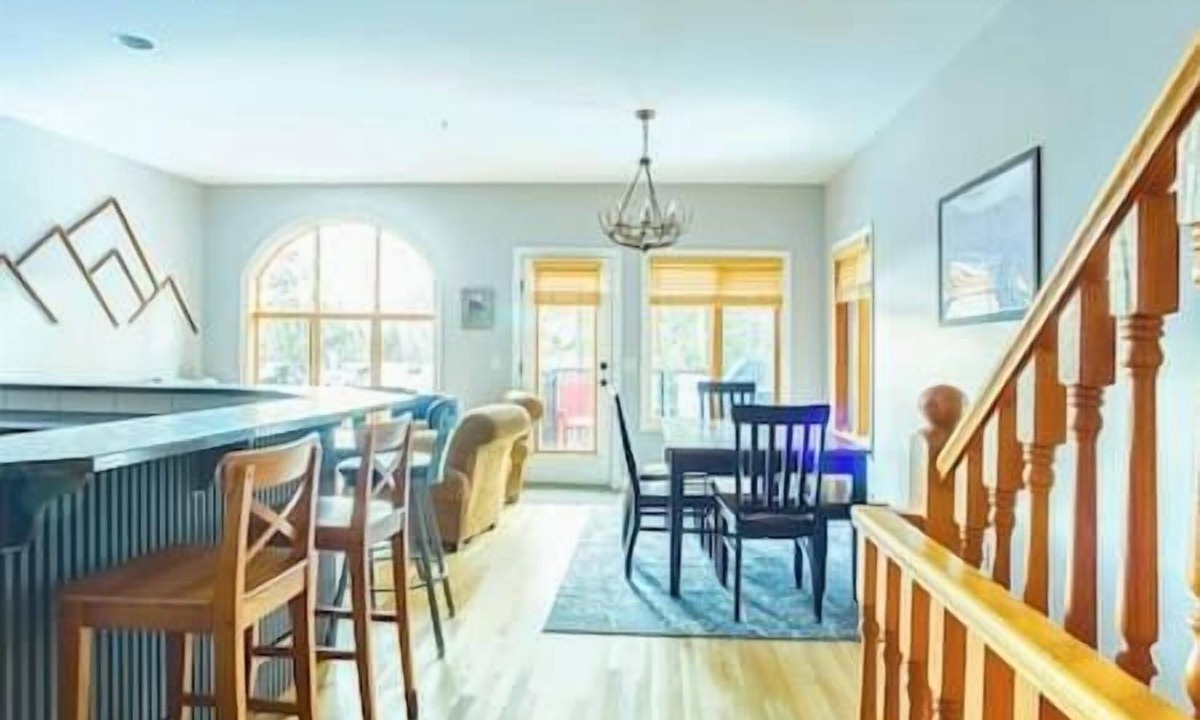 Fernie House | Charming Four-Storey Home in Fernie Alpine Resort