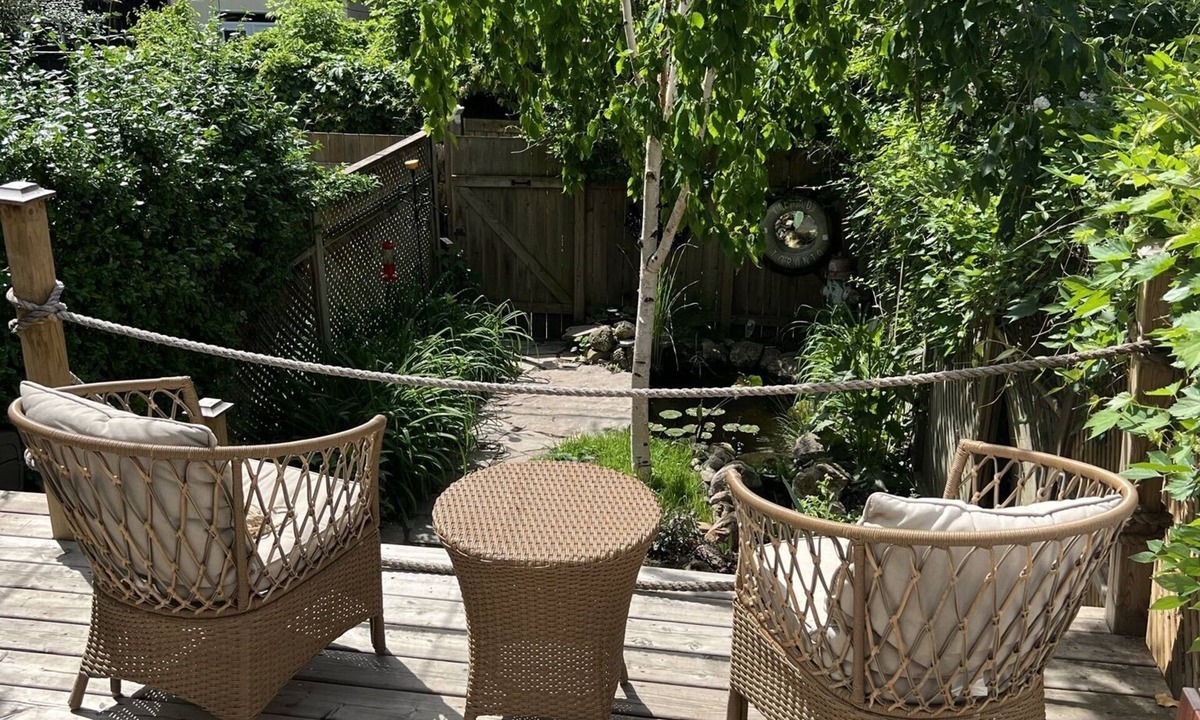 Cabbagetown House | Charming Parkside Oasis in historic Cabbagetown
