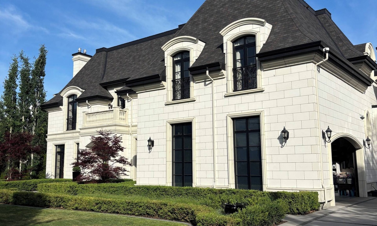 Central Okanagan House | Chateau Calcaire Carriage House