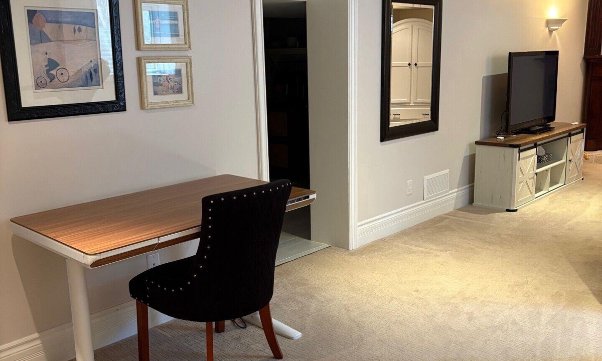 Rosemount Apartment | Chez Raquel!