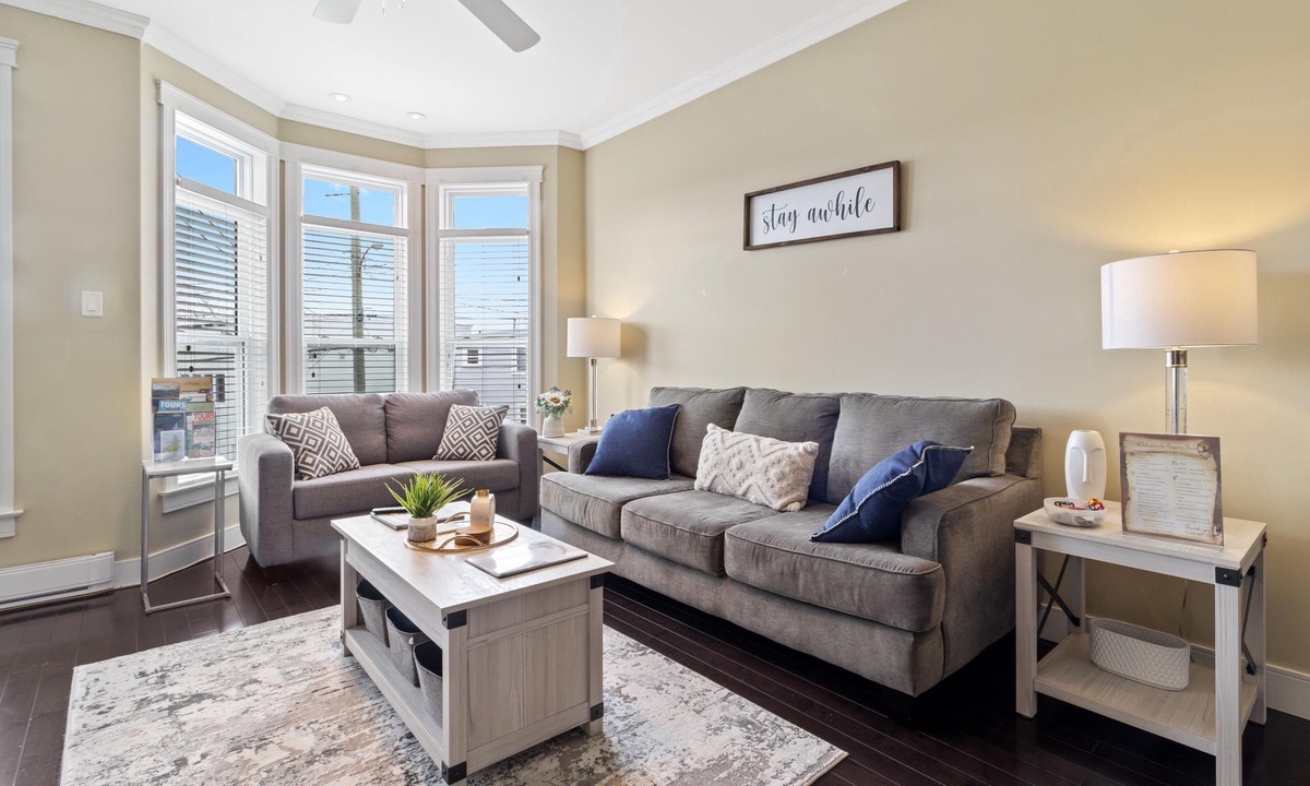 Downtown St. John's House | Classy Modern Home-Downtown St Johns with Garage