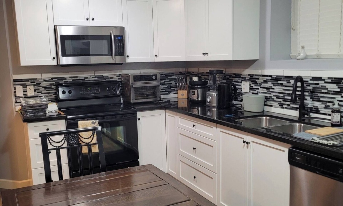 East Clayton House | Clayton Heights Private Suite