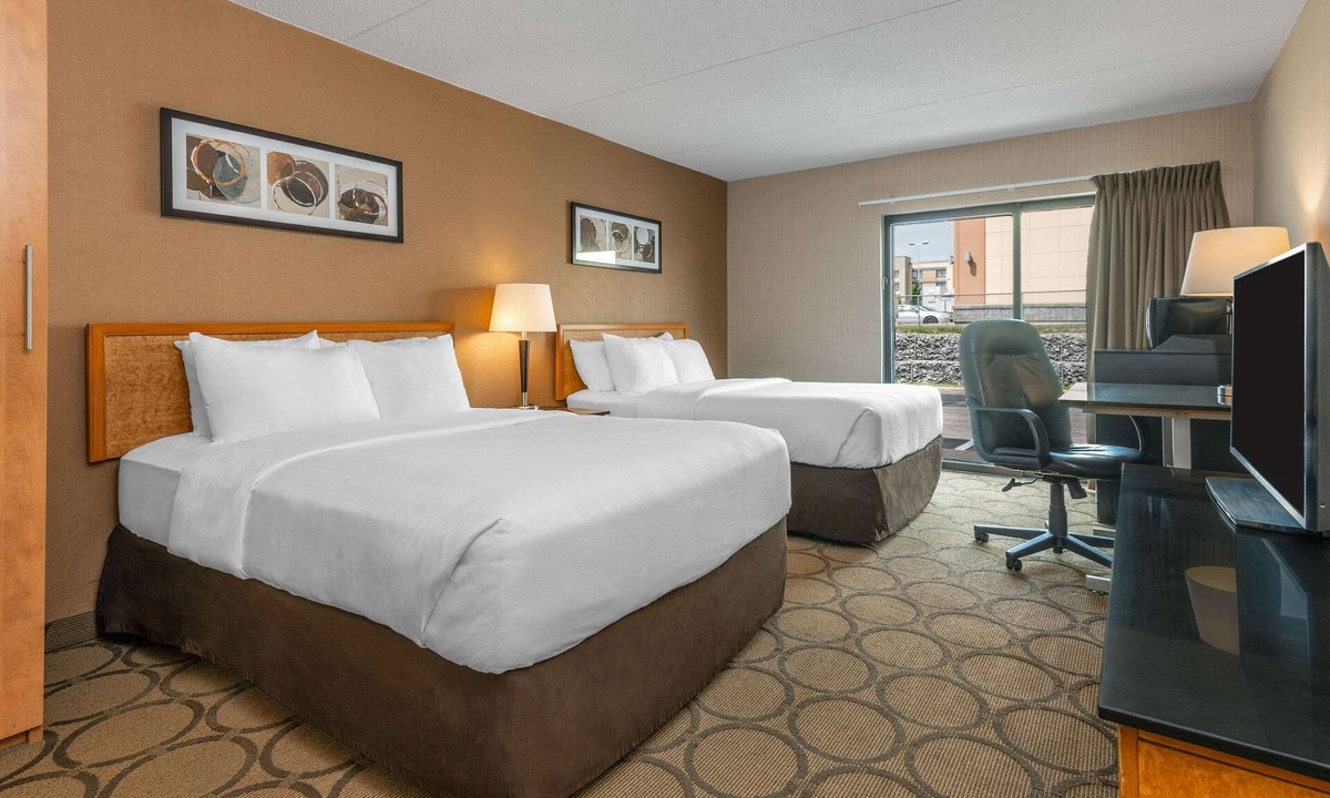 Simcoe Hotel | Comfort Inn Simcoe