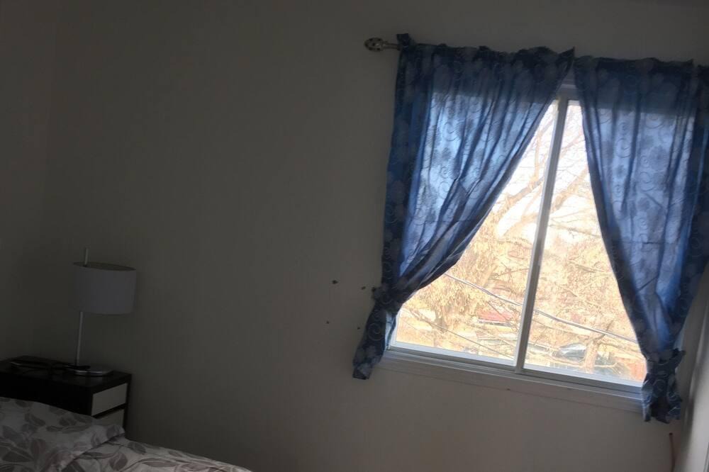 L'Ile-Perrot Condo | Condo in the island.a lot of activities:parc history,farms,camps for children,fi