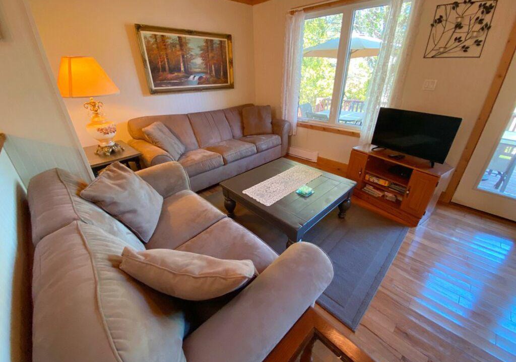 Northern Bruce Peninsula Cottage | Cottage at Bruce Peninsula National Park and Lake Huron to live with the nature