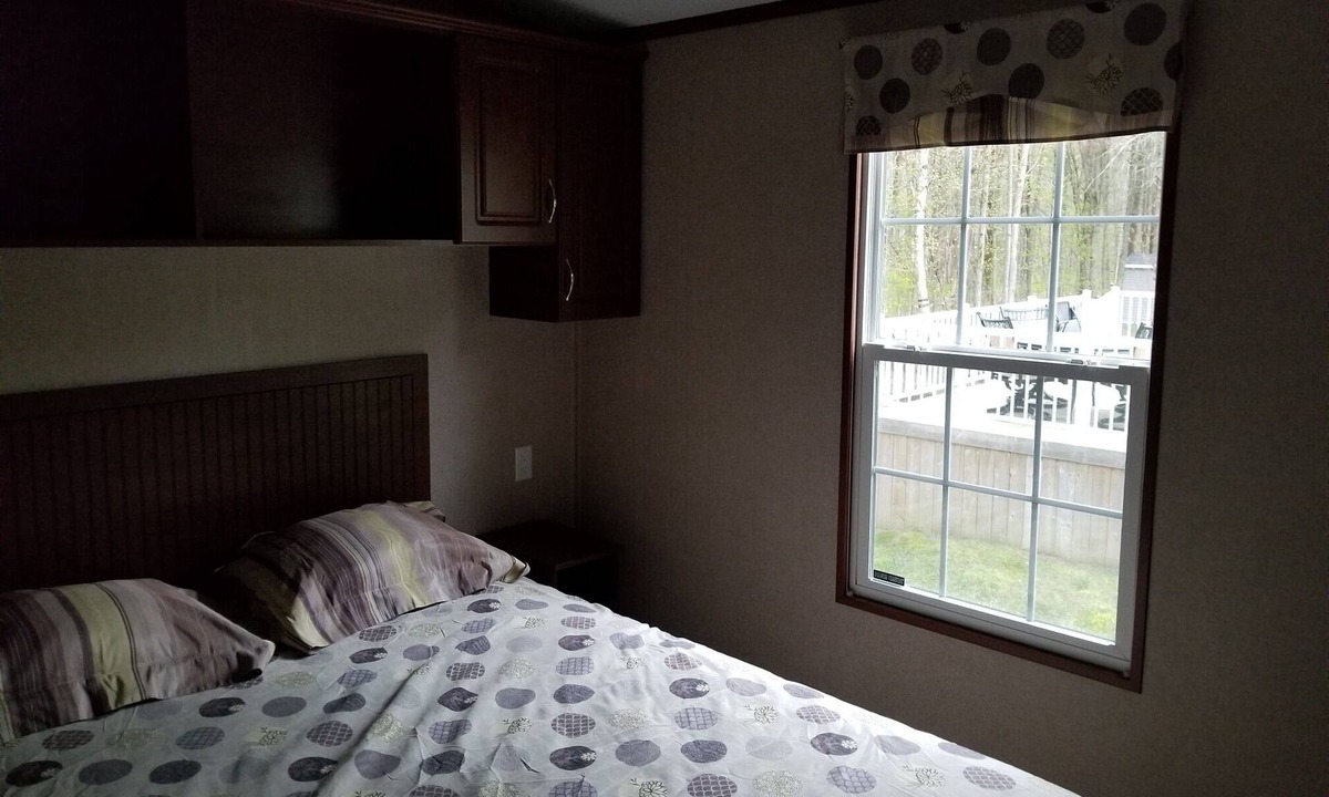 Washago House | Cottage living, resort lifestyle setting, Perfect for family of 4-6 with a dog