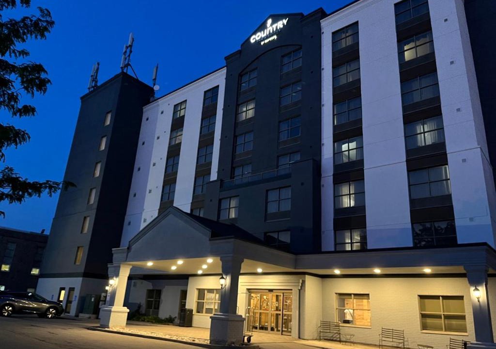 Niagara Falls Hotel | Country Inn & Suites by Radisson, Niagara Falls, ON