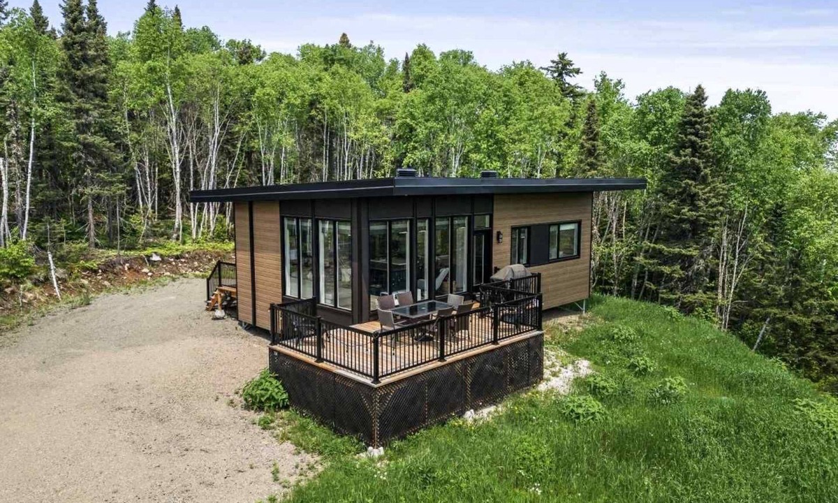 Baie-St-Paul Ski Chalet | Cozy 2-bedroom chalet in enchanting Baie-Saint-Paul with WiFi, AC