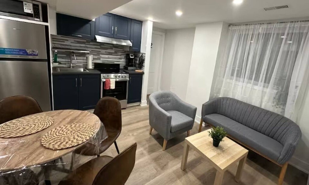 Thornhill House | Cozy 3 bedroom Basement Suite