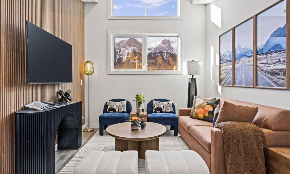 Harvie Heights Condo | Cozy 3BR Mountainside Haven Near Banff