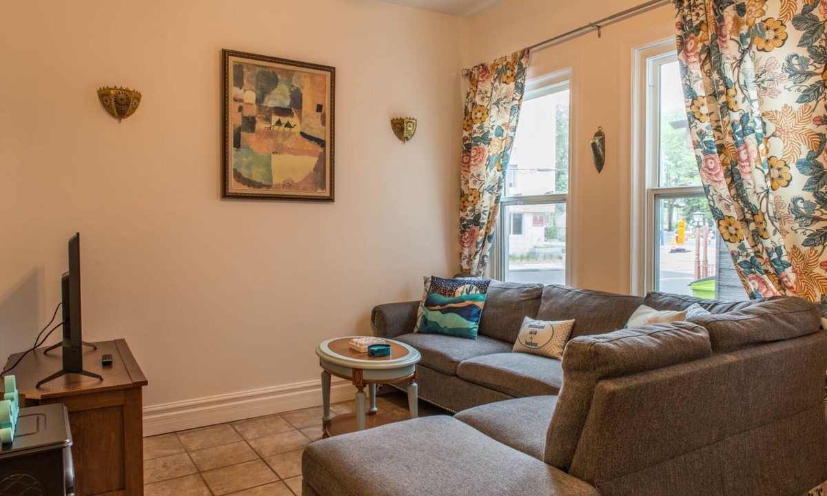 Granby Apartment | 🌼 Cozy and friendly, L'Oasis #8-3, La Virée Familiale 🌼