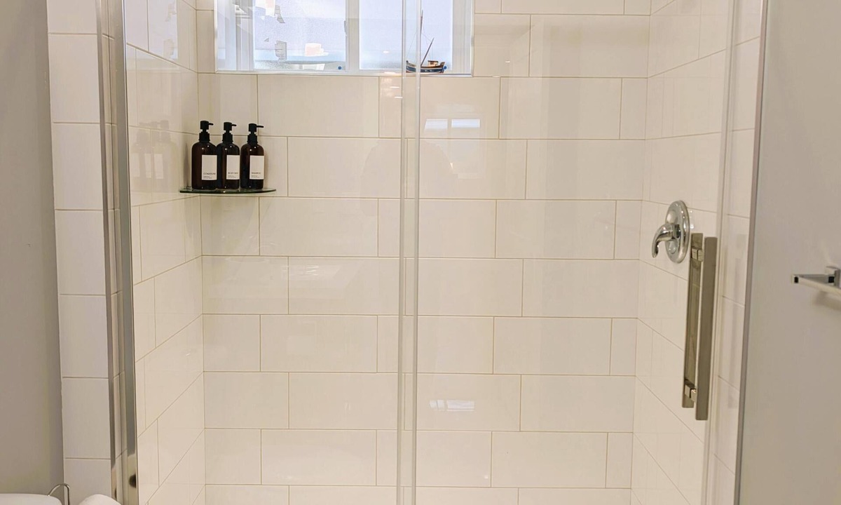 Maple Ridge Apartment | Cozy and modern guest suite with private patio.