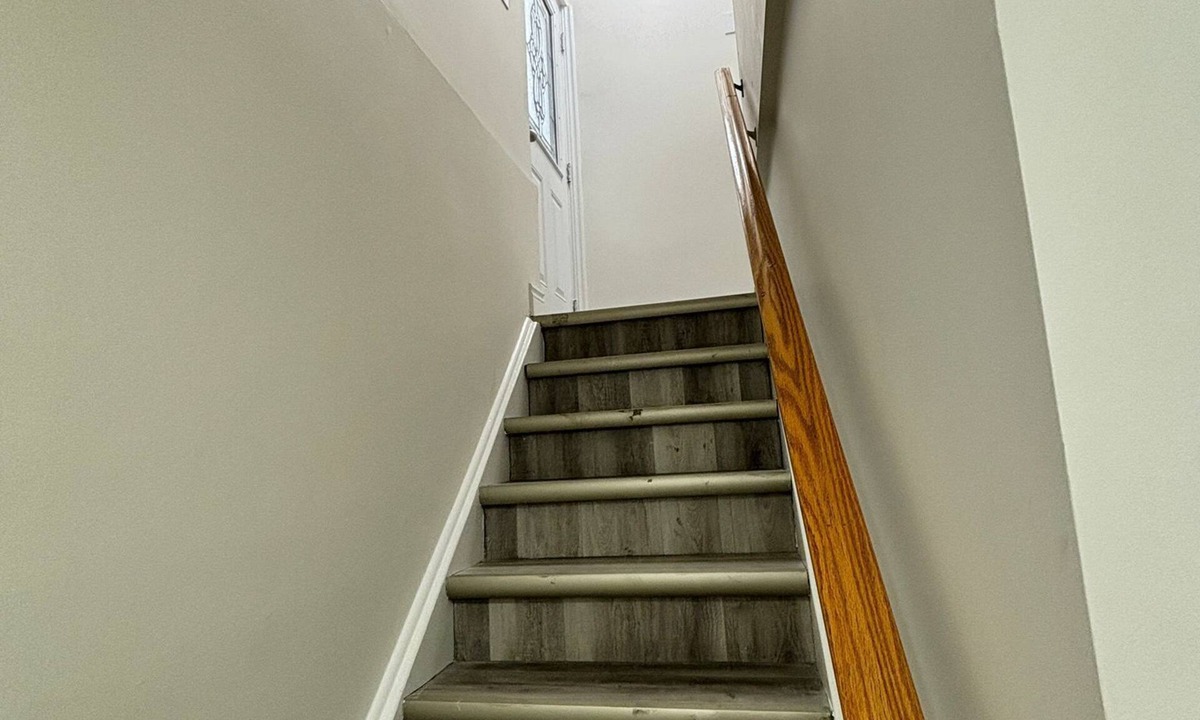 Brampton House | Cozy and New Basement Guest Suite in Brampton Near Toronto Pearson Airport