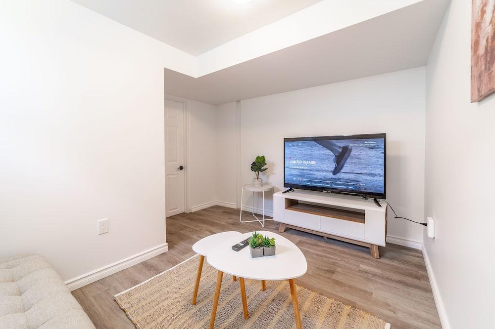 Argyle House | ⭐️ Cozy and spacious 2BR suite ⭐️ 2 work spaces