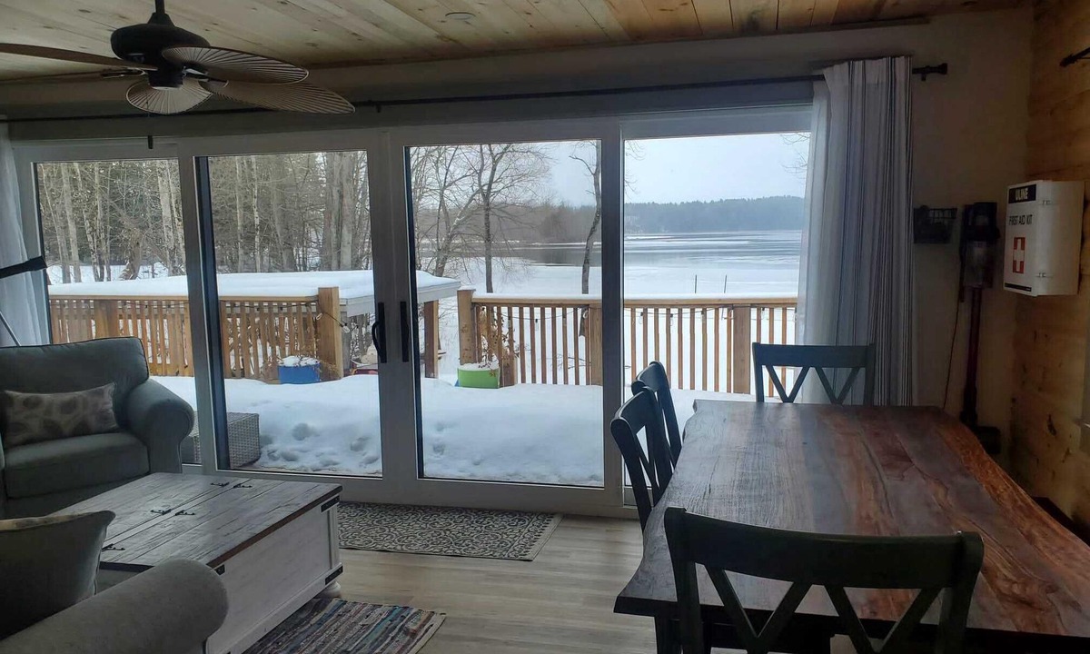 Westmeath Cottage | Cozy cottage on a private beach.