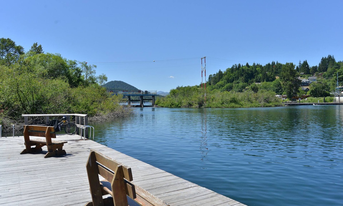 Lake Cowichan House | Cozy Cottage Style House In The Heart Of Lake Cowichan