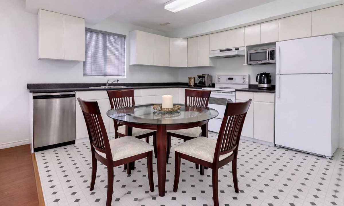 Pitt Meadows House | Cozy Furnished Garden Suit
