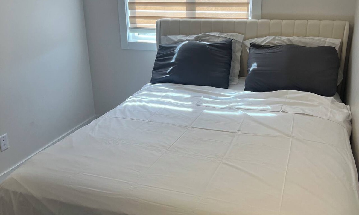Calgary House | Cozy home near Calgary international airport
