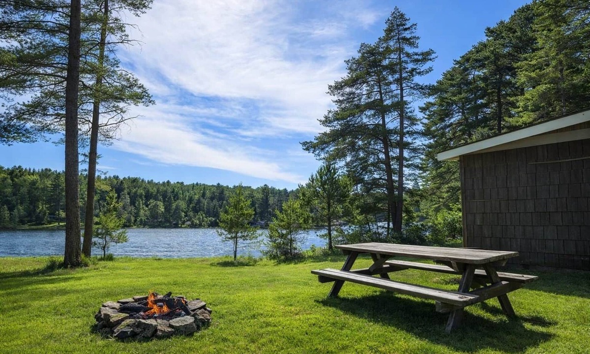 Algoma District Cabin | Cozy Lakefront Cabin 16 on Big Basswood Lake