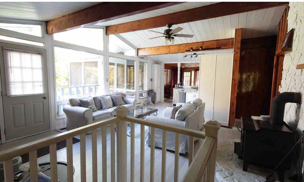 Catchacoma Cottage | Cozy Lakeview Retreat