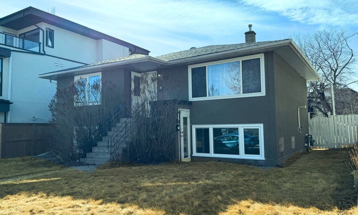 Northwest Calgary House | Cozy Parkdale escape - 2BDR near foothills hospital
