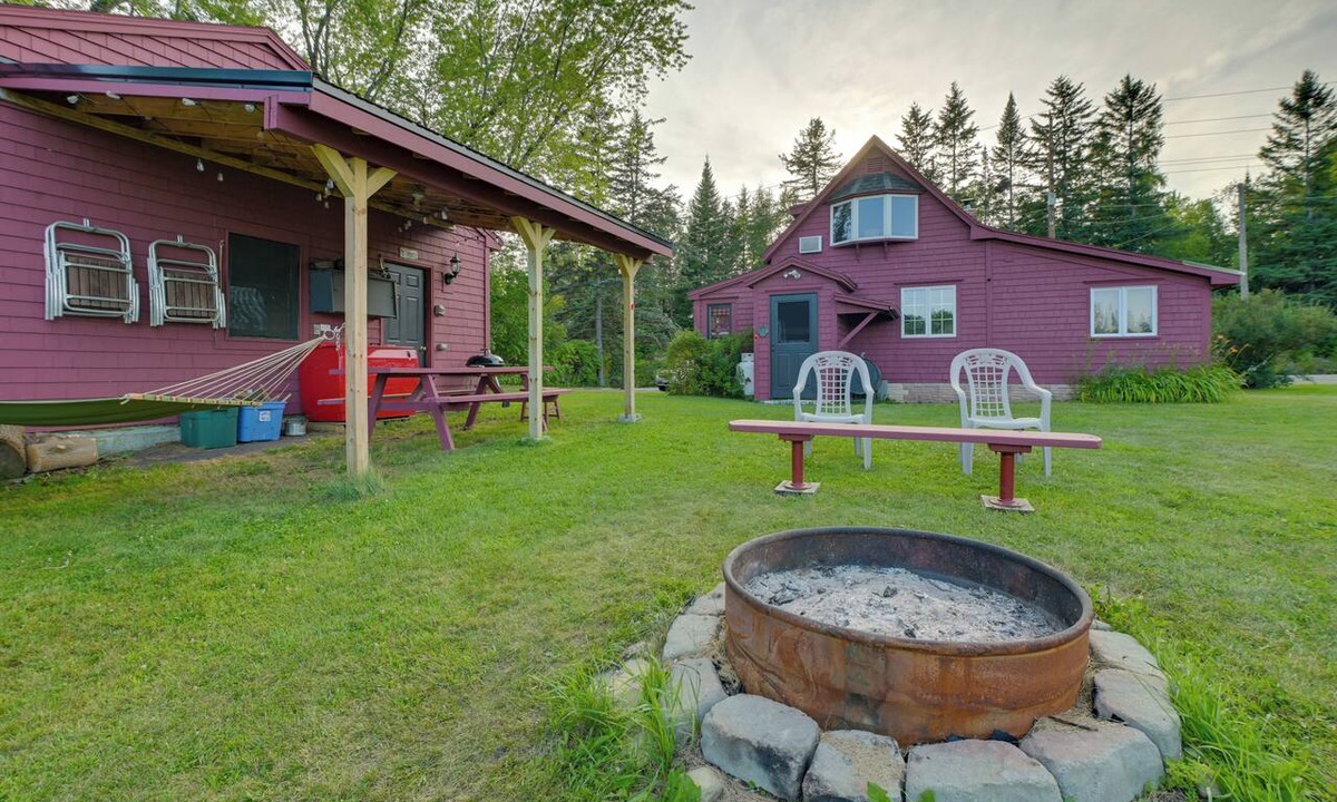 Oakfield Cabin | Cozy River Cabin w/Fishing, Kayaks & ATV Access!