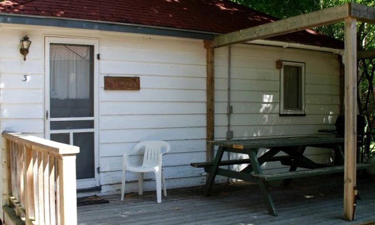Algonquin Highlands Cabin | Cozy Vacation Rental with Outdoor Fireplace near Algonquin Provincial Park in Canada