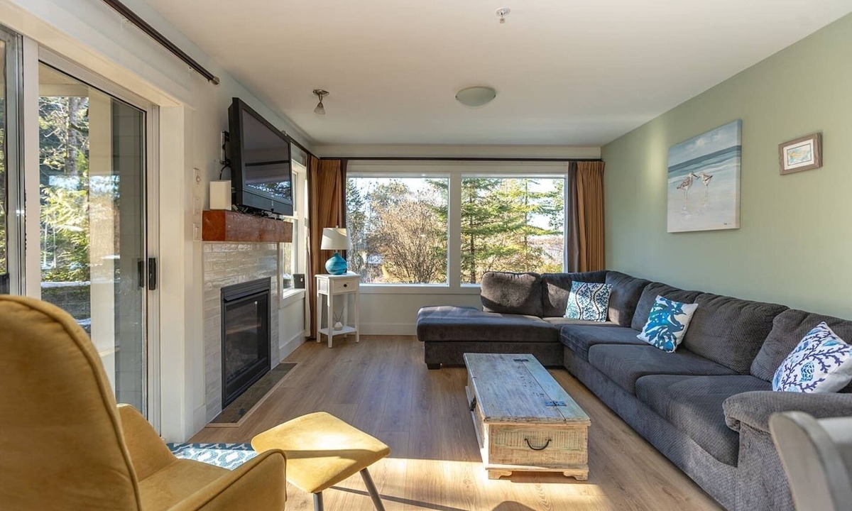 Regional District of Nanaimo Condo | Creekside Hideout for Quiet Souls Condo A