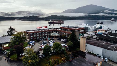 Prince Rupert Hotel | Crest Hotel