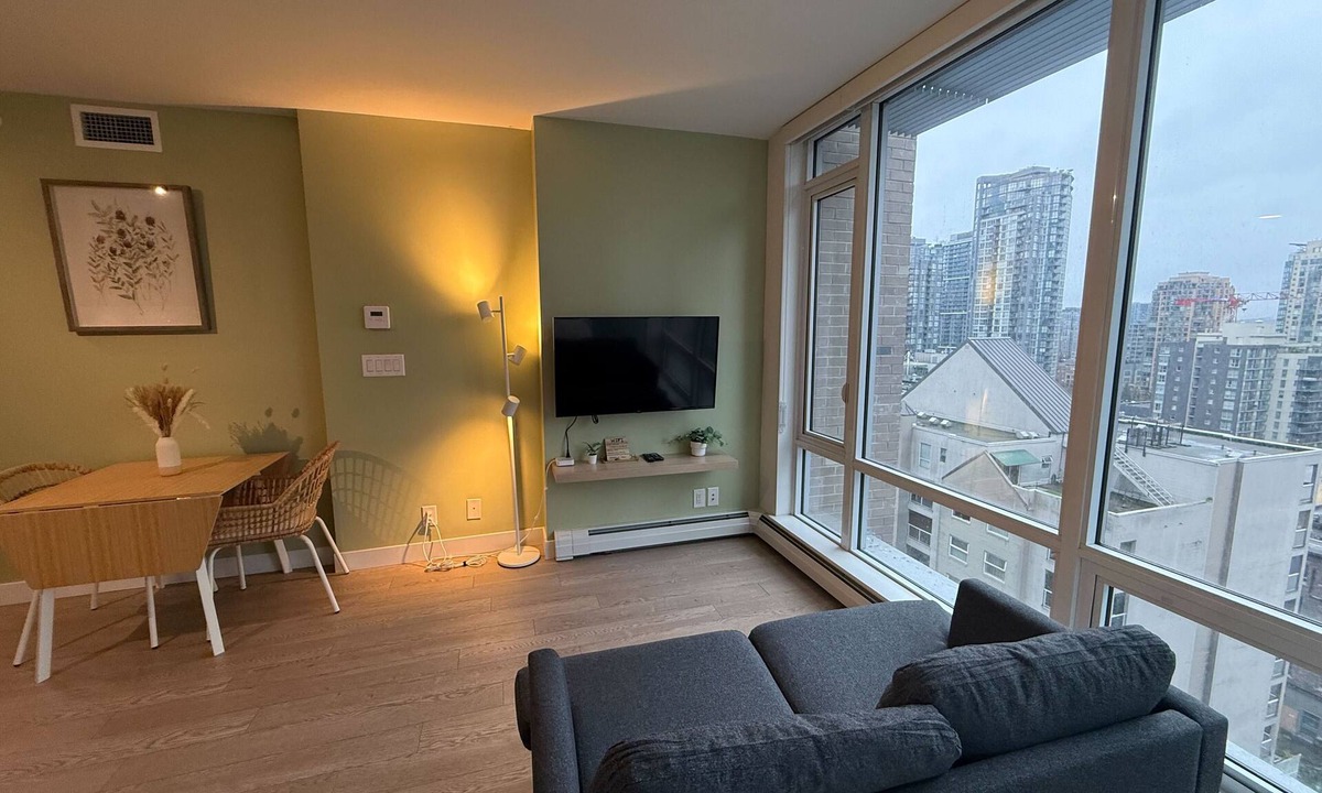 Downtown Vancouver Apartment | D77 - Beautiful Downtown 1 bedroom unit