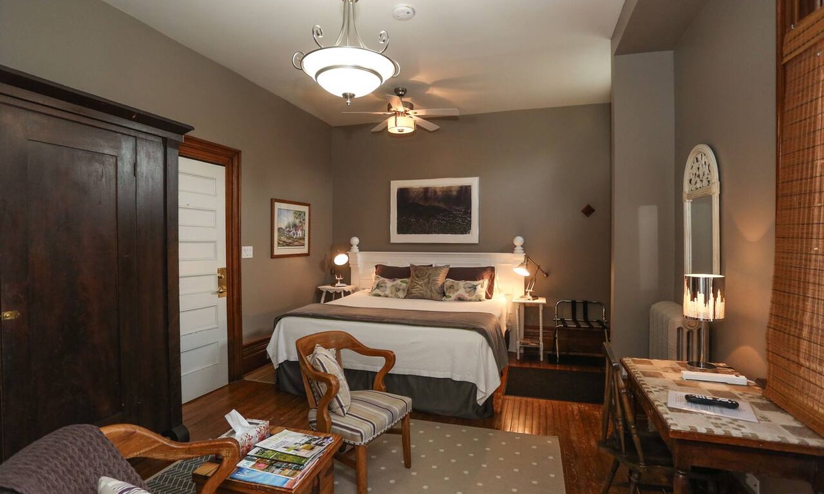Markdale House | Danby House