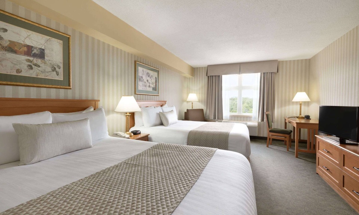 Rama Hotel | Days Inn by Wyndham Orillia