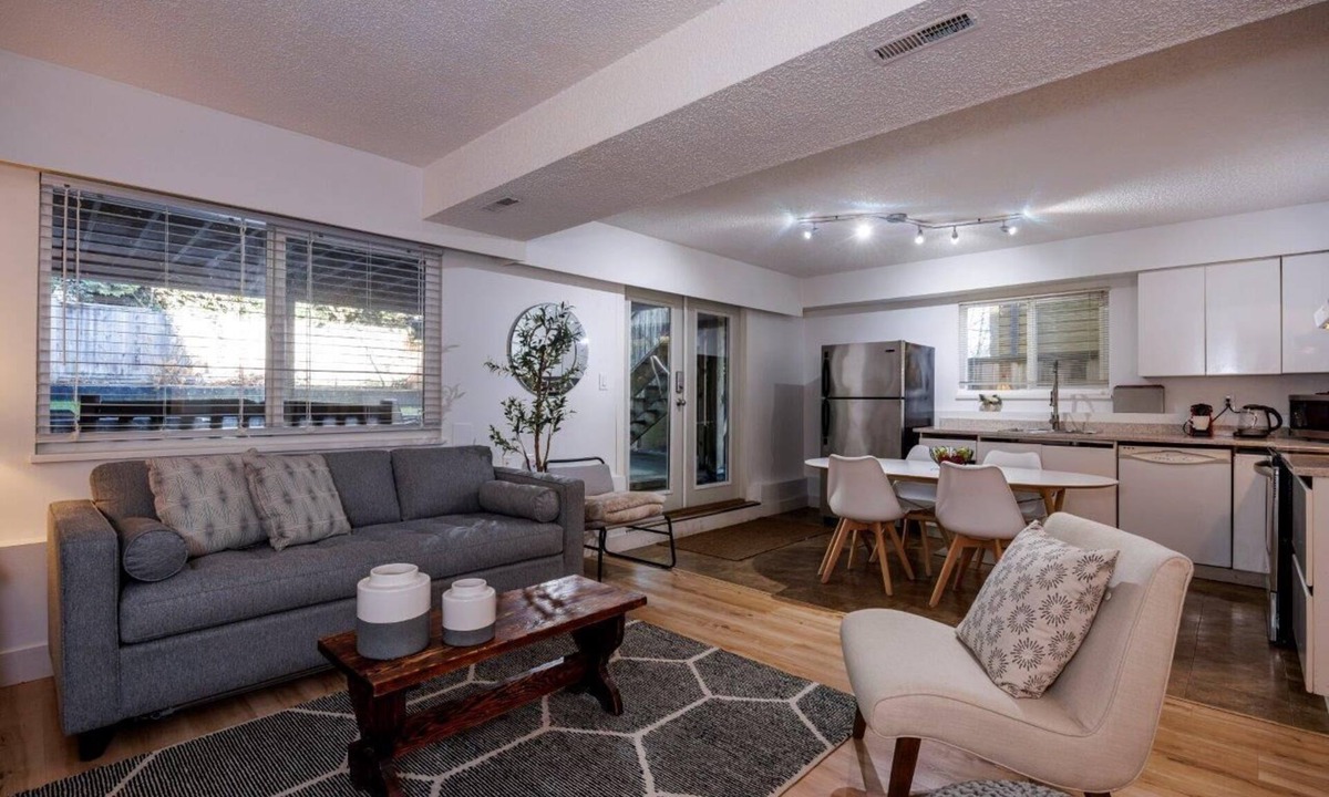 Deep Cove House | Deep Cove Family Retreat | Huge Private Patio & Yard