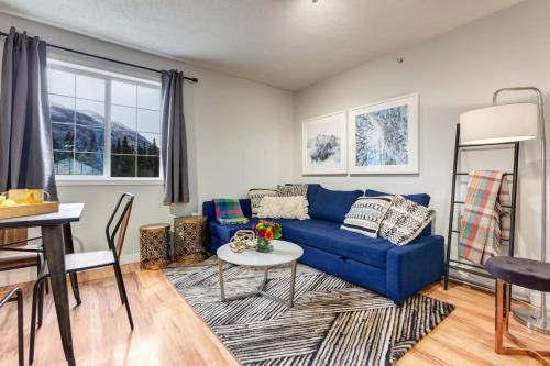 Canmore House | Delightful 2BR Mountain Escape in Canmore