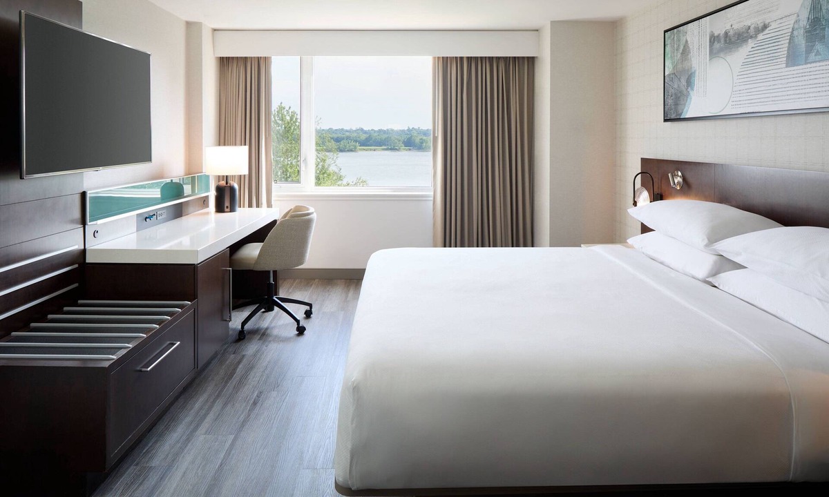 Fredericton Hotel | Delta Hotels by Marriott Fredericton