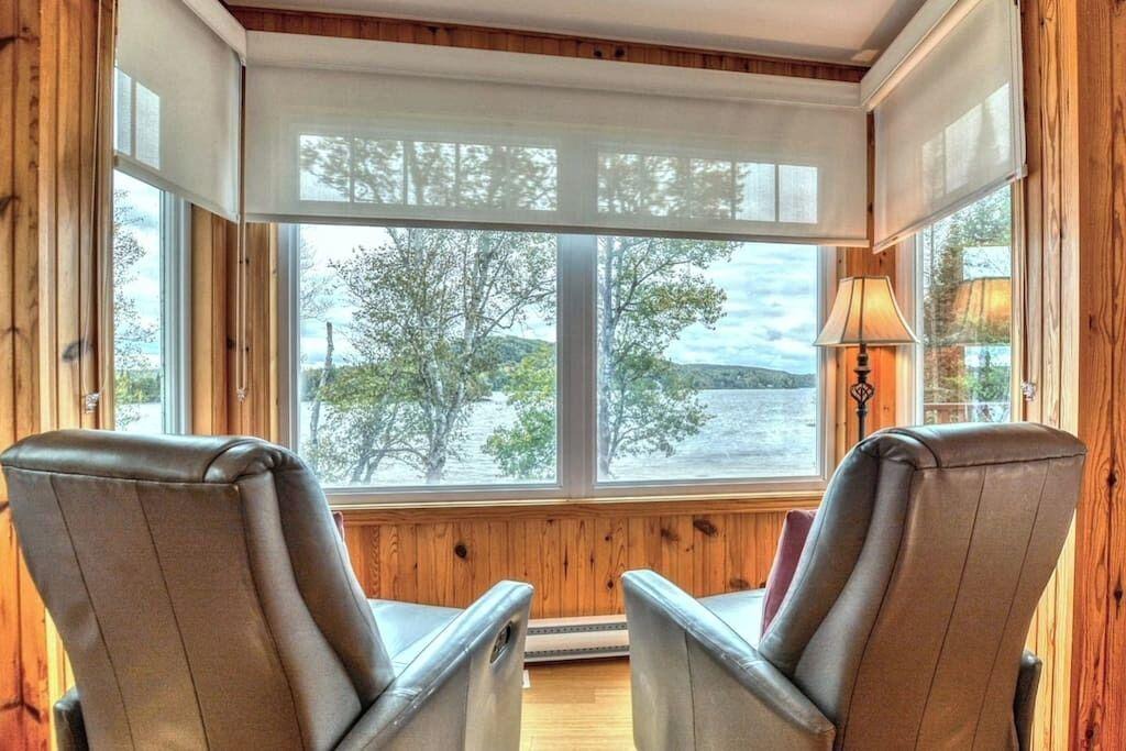 La Minerve House | Domaine Waterfront W Spa Near Mont-Tremblant