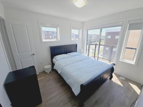 Downsview House | Downsview Park Retreat 2 - Rogers Stadium Getaway