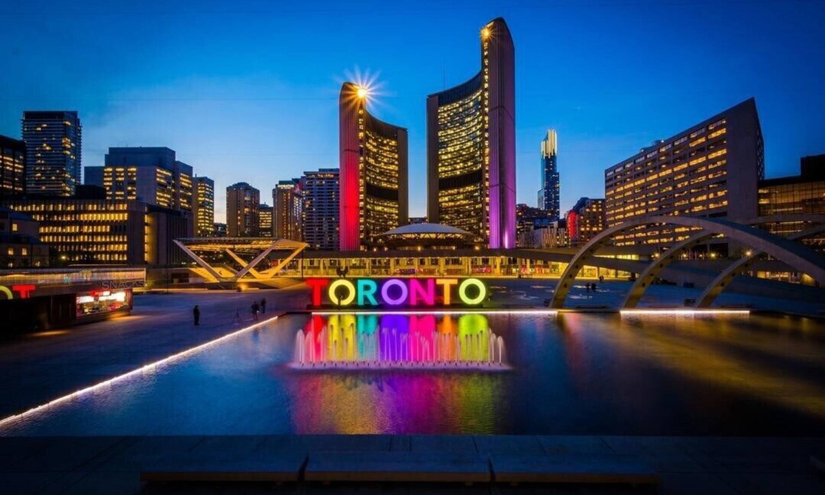 Trinity - Bellwoods Apartment | Downtown Toronto 1 bedroom unit Near Trinity bellwood park