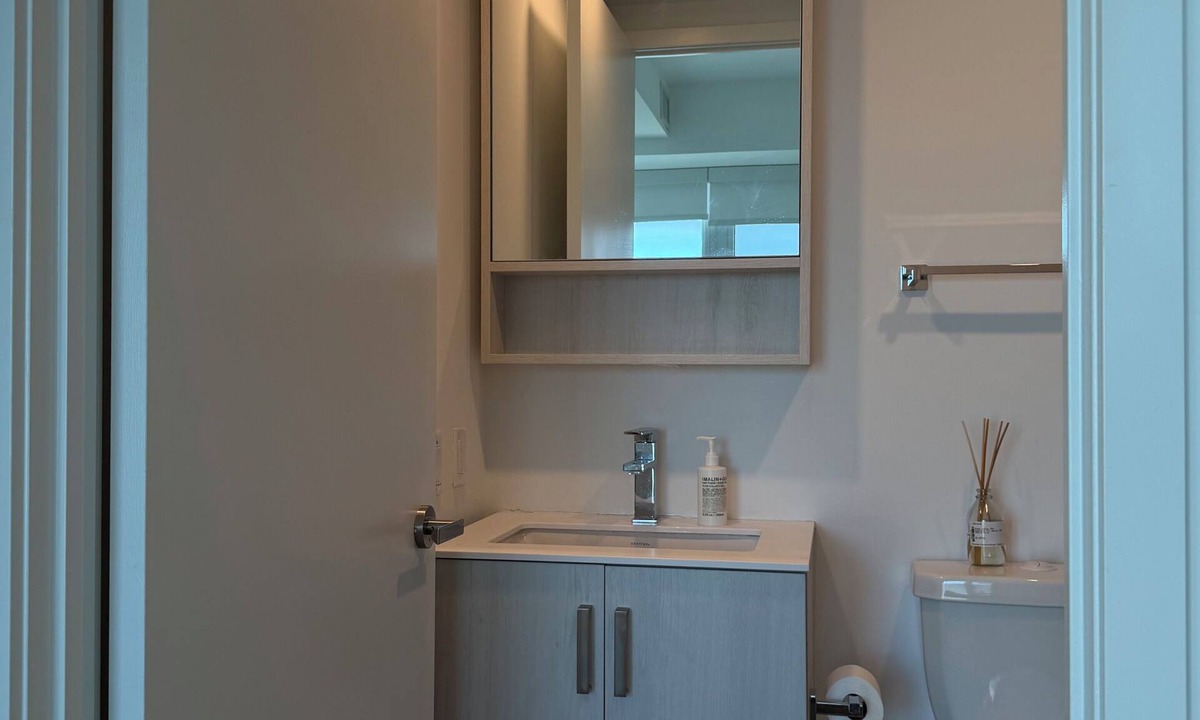 Garden District Apartment | Downtown Toronto Apartment: 2 Bedrooms, 2 Bathrooms, Balcony